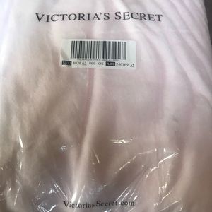 Victoria’s Secret Pink with Black script blanket